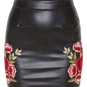 Pretty Little Thing Faux Leather Floral Embroidered Miniskirt Size 2